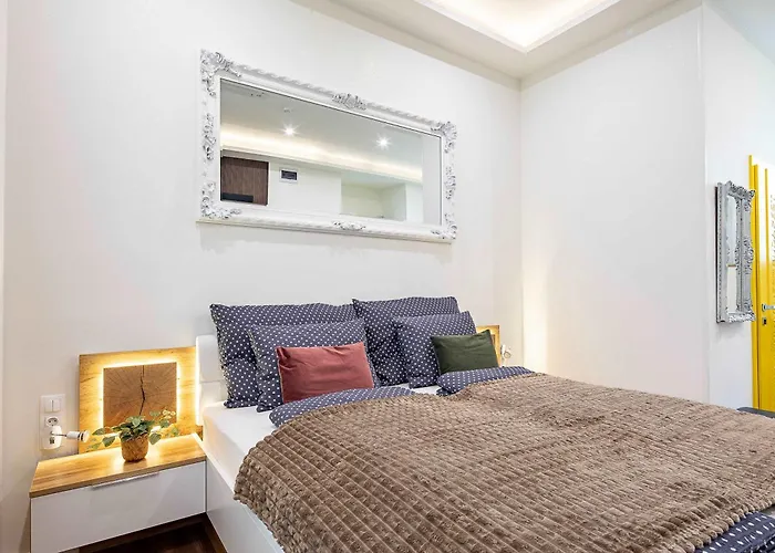 Super - Ac - New - Modern Budapest